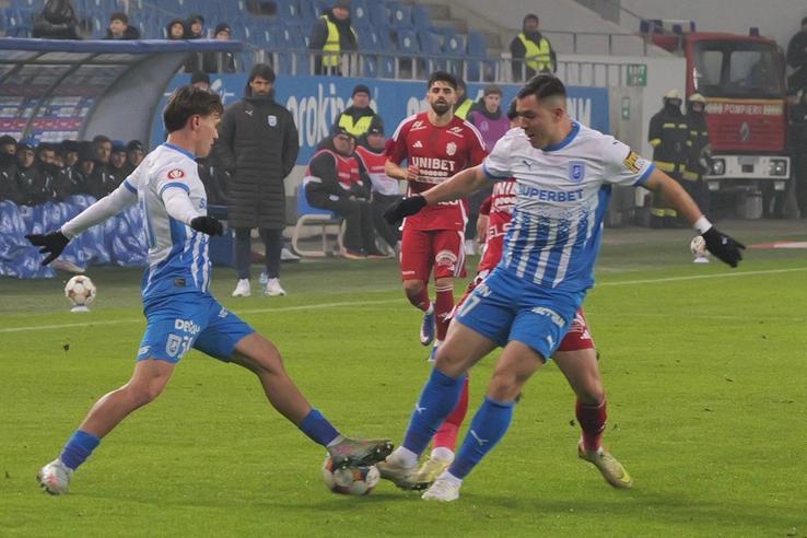 David Matei și Carlos Mora în Universitatea Craiova - FC Botoșani // foto: Andrei Furnigă (GSP.ro)
