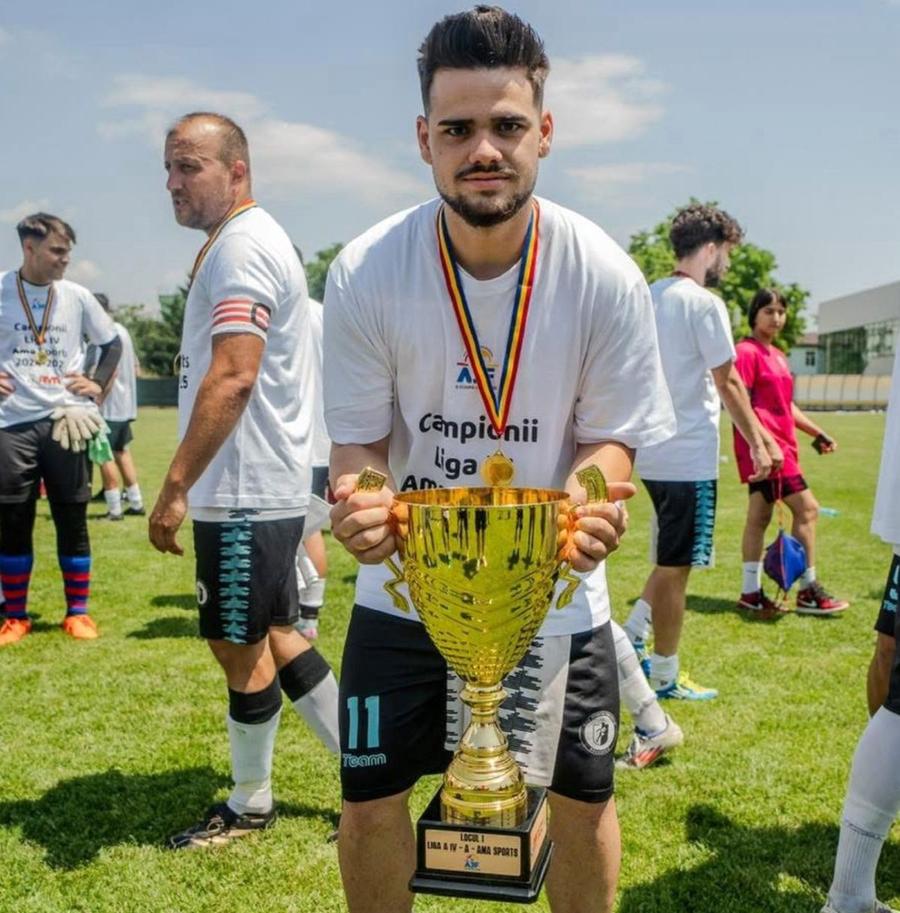 Daniel Dinu / Sursă foto: Facebook Naționala României a jucat cu Groenlanda la futsal » Adversarii i-au lăsat mască pe „tricolori”: „Erau foarte răi, tocmai asta ne-a încurcat”