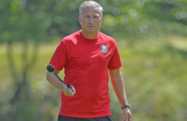 Ioanițoaia, impresionat de Petrescu: „Profesionist în concepție și în atitudine. E capabil să ridice orice echipă și s-o transforme în învingătoare”