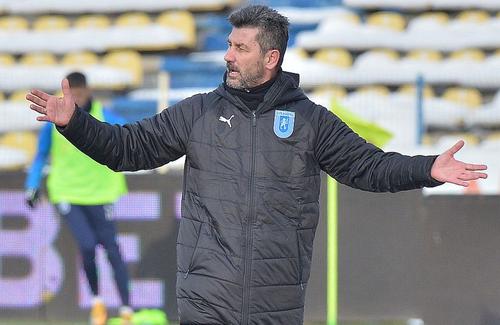 Marinos Ouzounidis, antrenor Craiova