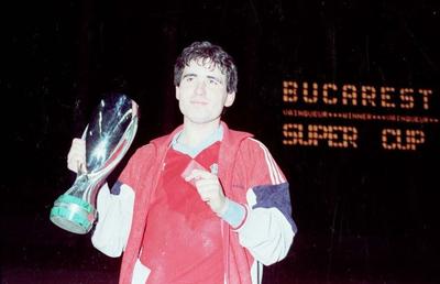 FCSB se laudă pe Facebook cu Supercupa Europei cucerită de Steaua în urmă cu 34 de ani: „O dată istorică pentru fotbalul românesc”