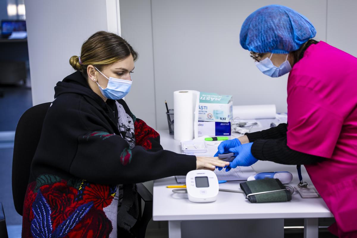 Darren Cahill nu s-a vaccinat împotriva coronavirusului! Ce dificultăți are antrenorul Simonei Halep