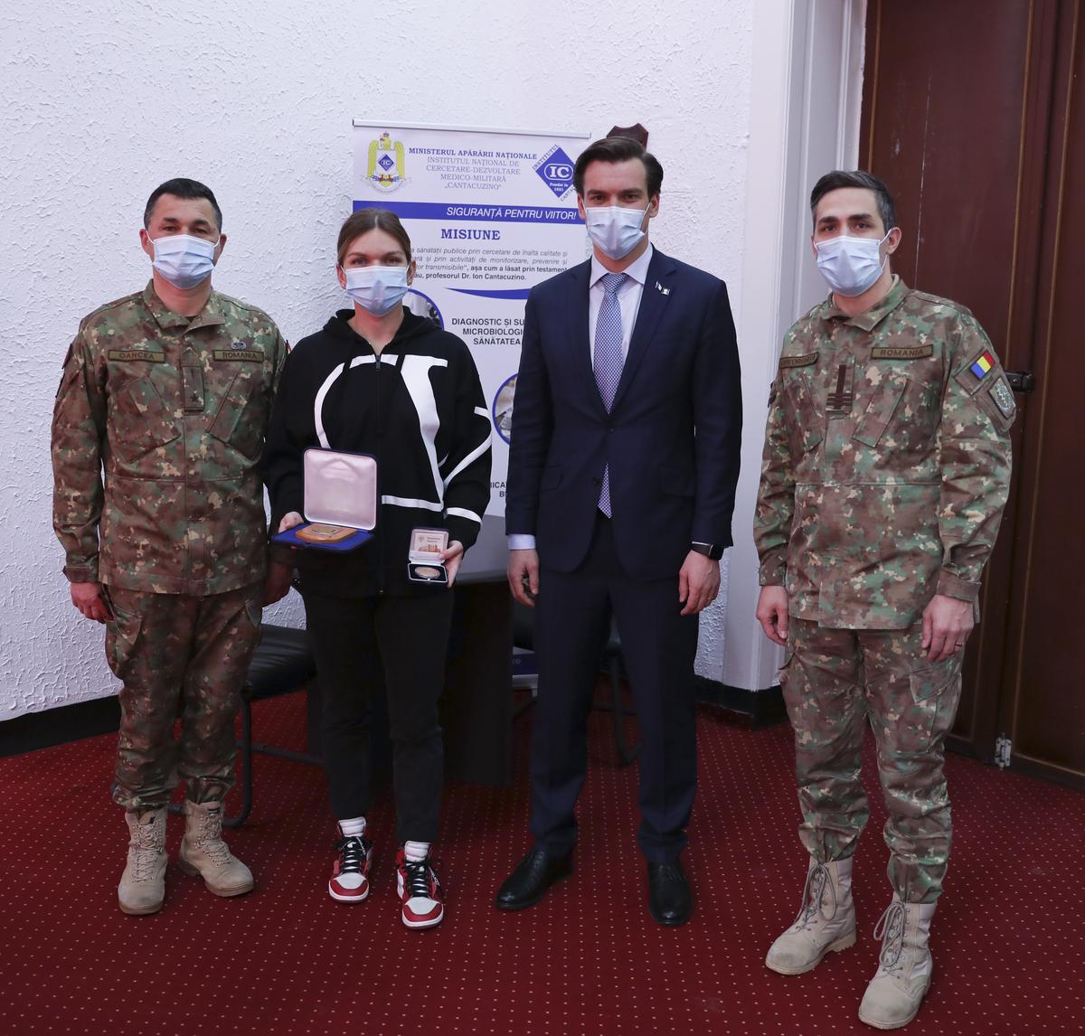 Darren Cahill nu s-a vaccinat împotriva coronavirusului! Ce dificultăți are antrenorul Simonei Halep