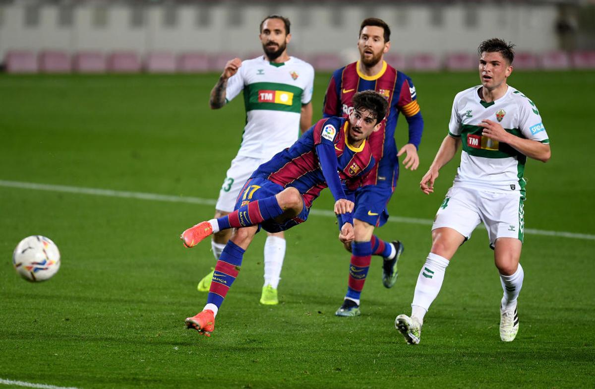 Portarul lui Elche a rămas mască la finalul meciului cu Barcelona! Ce i-a cerut Messi