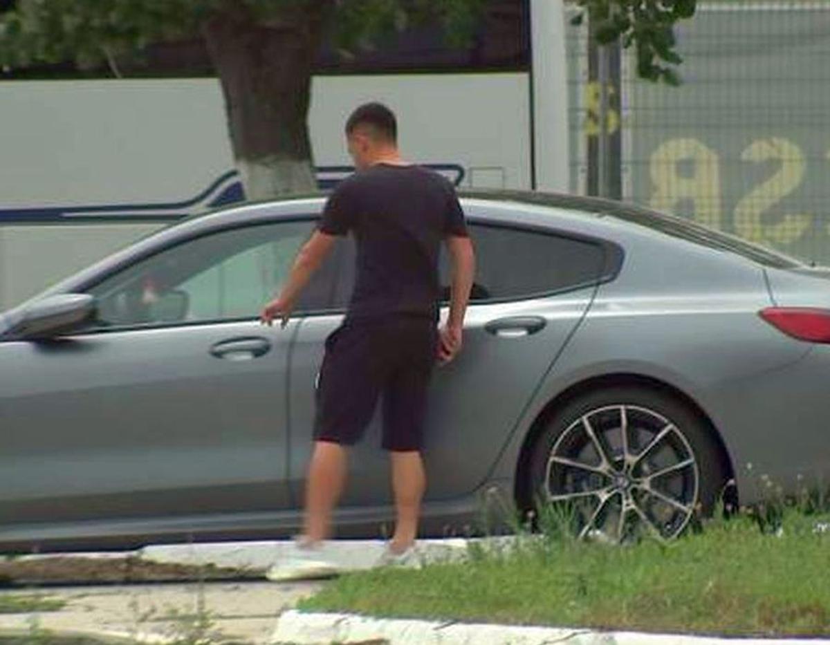 Florinel Coman, luat cu „mașina de pește” de la antrenament! Vedeta de la FSCB are șofer de lux, după ce s-a ales cu dosar penal