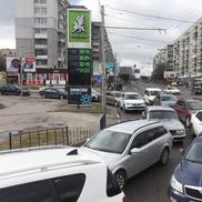 Locuitorii din Lvov se grăbesc să părăsească orașul după atacul Rusiei