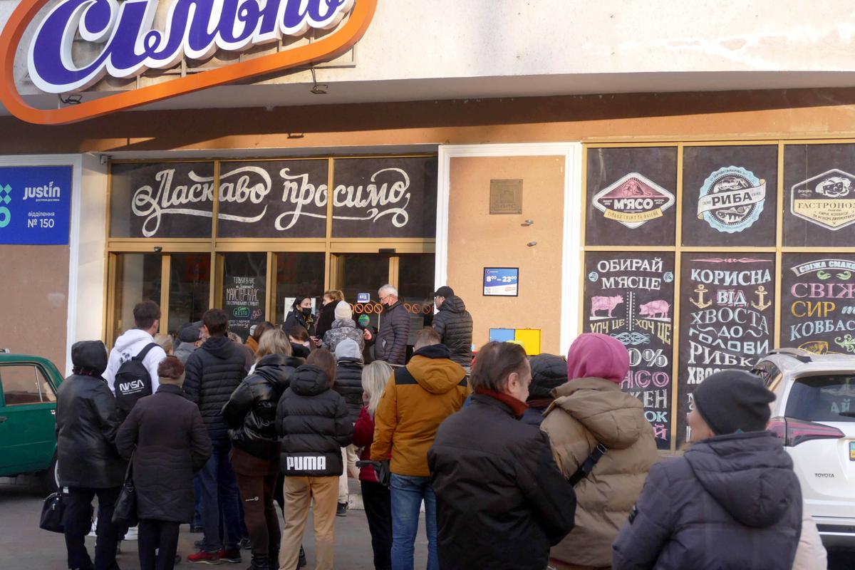 Fotbaliștii unei echipe de primă ligă din Ucraina, refugiați în București » Anunțul făcut de Nicușor Dan