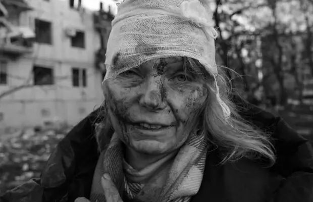 Zorii războiului » 25 de fotografii tulburătoare din Ucraina bombardată de rachetele Rusiei lui Putin