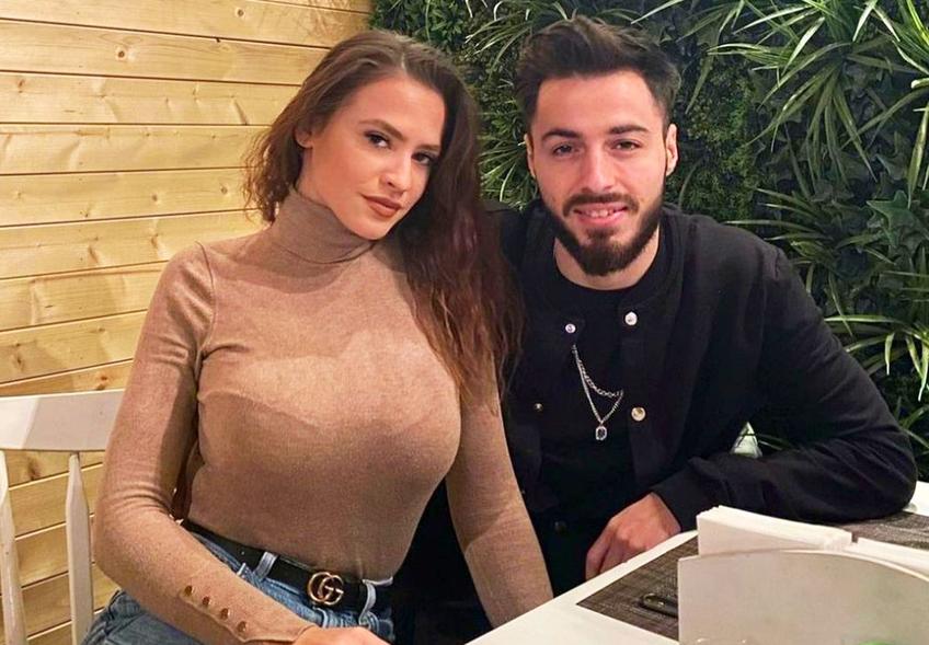 Andrei Ciobanu (25 de ani), mijlocașul Rapidului, și Adelina formează un cuplu din 2017. Cei doi sunt de nedespărțit.