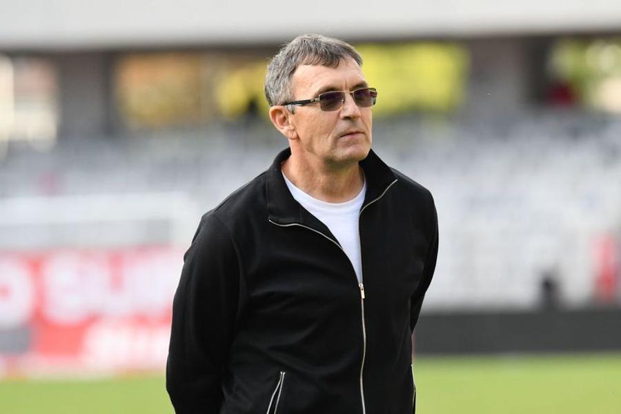 Neagoe a refuzat să lucreze în condițiile impuse de Becali, care vrea să se implice în alcătuirea echipei de start și la schimbări După „Îl vreau la FCSB”, potopul! » Toate cele 4 ținte anunțate de Gigi Becali au luat-o la vale