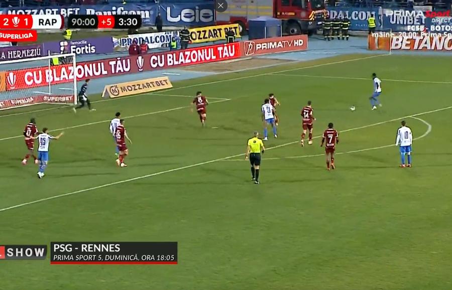Momentul în care Harrison primește mingea, înainte de gol Răducioiu a văzut o fază din Iași - Rapid și a „explodat” în direct: „Nu e posibil așa ceva, e inadmisibil!”