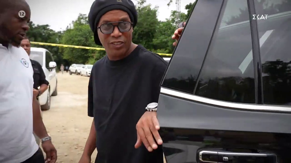 Ronaldinho - Survivor