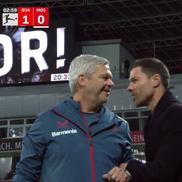 Reacția lui Xabi Alonso la bucuria lui Granit Xhaka după golul înscris în partida Leverkusen - Mainz, foto: captură de ecran YouTube Bundesliga