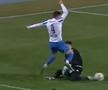 Cristian Săpunaru (39 de ani) a greșit flagrant în minutul 54 al meciului Poli Iași - Rapid, când giuleștenii erau în avantaj, scor 1-0 / FOTO: Captură TV @Orange Sport 1