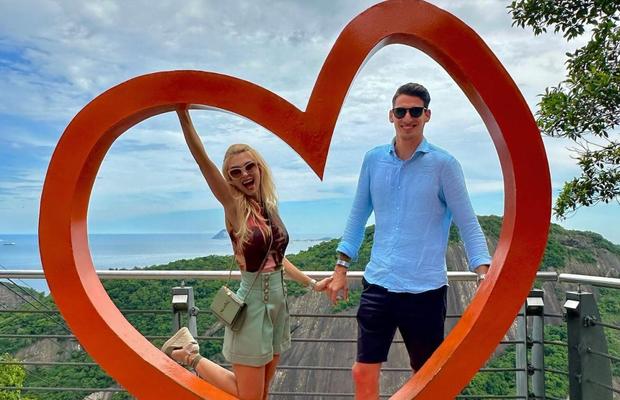 Destinație de lux aleasă de Andreea Bălan și Victor Cornea pentru a sărbători Dragobetele