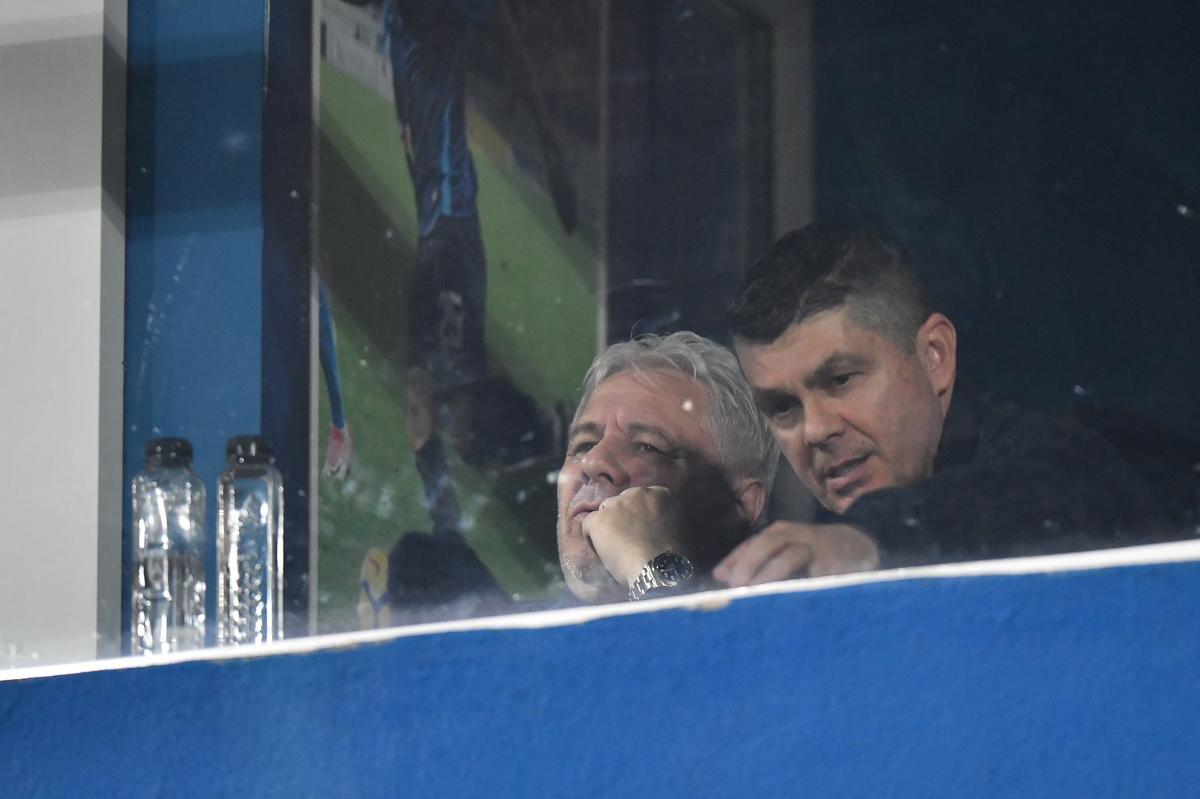 Începe iureșul la Rapid - FCSB?! » Șumudică nu l-a vrut, dar Vassaras a luat decizia