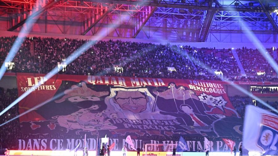 Atenție FCSB! Infernul care o așteaptă în returul de la Lyon » Ce banner au afișat fanii lui OL la meciul cu PSG