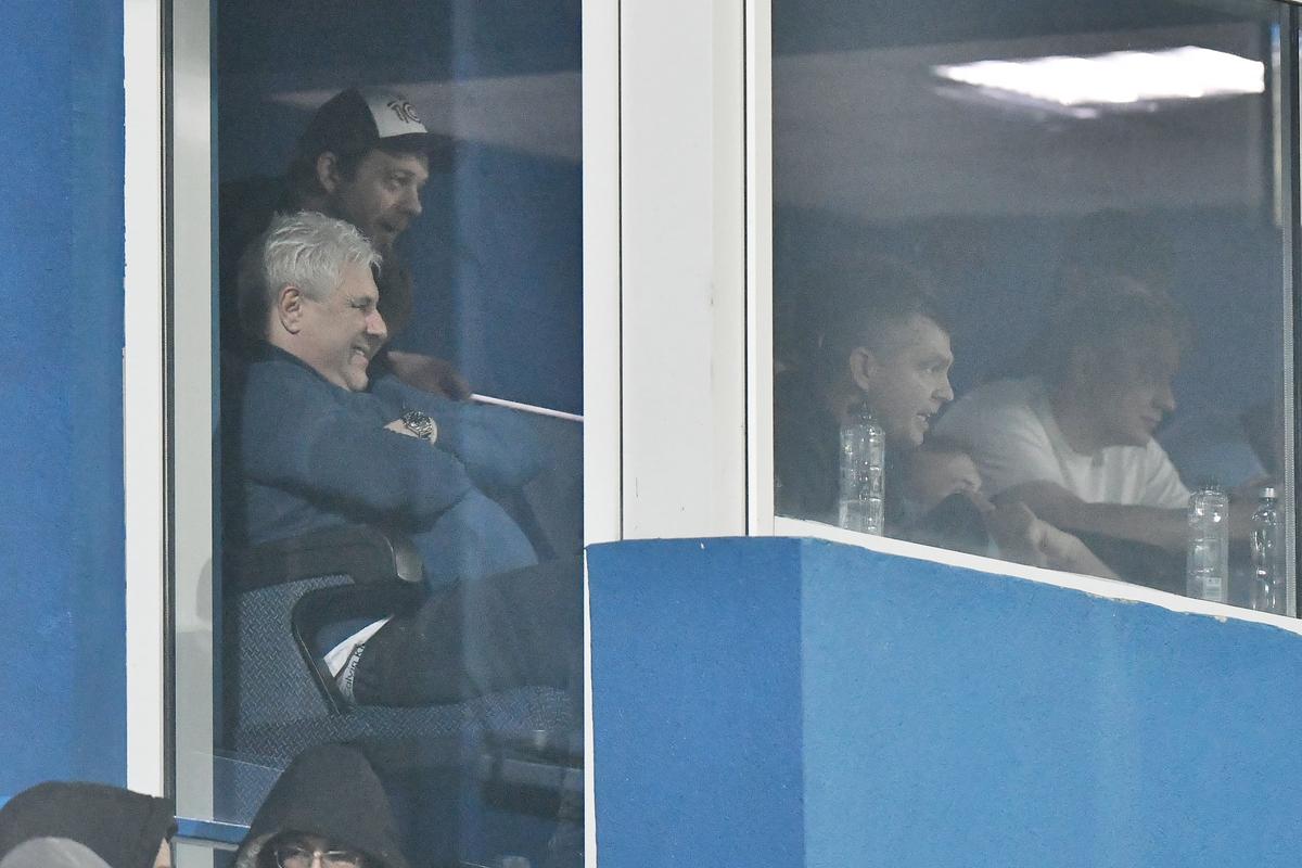 Începe iureșul la Rapid - FCSB?! » Șumudică nu l-a vrut, dar Vassaras a luat decizia