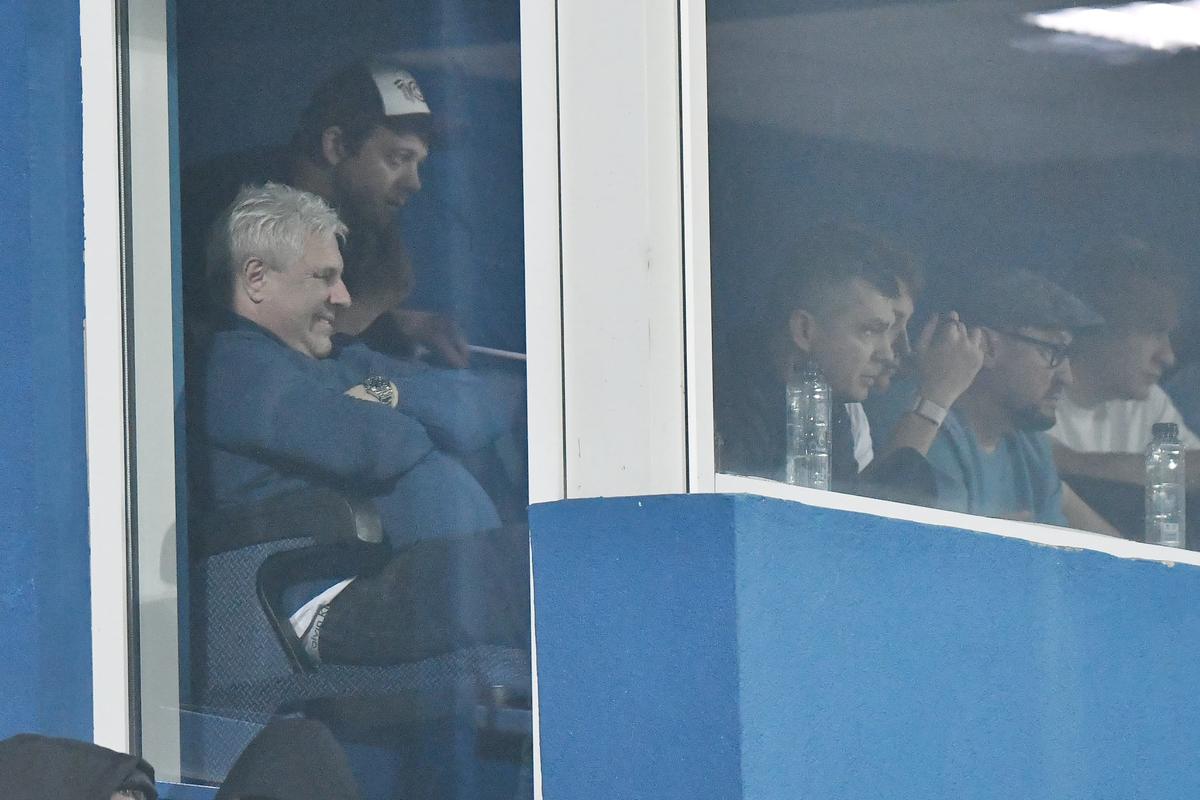 Începe iureșul la Rapid - FCSB?! » Șumudică nu l-a vrut, dar Vassaras a luat decizia