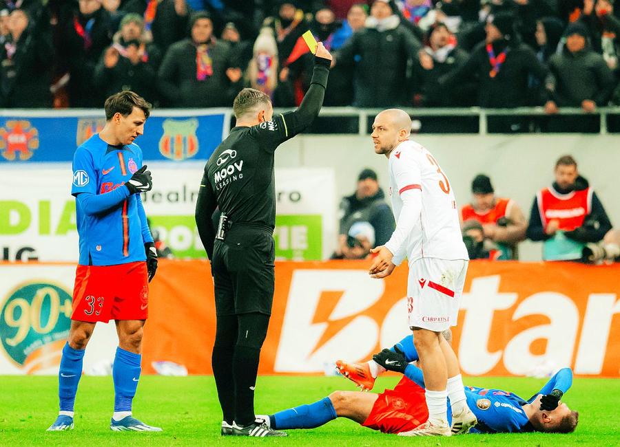 Istvan Kovacs în FCSB - Dinamo 2-1, foto: Imago Cât de clar trebuie să fie un penalty?