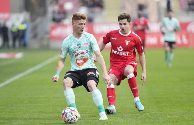 UTA domină, Sepsi câștigă » Covăsnenii dinamitează lupta pentru play-off!