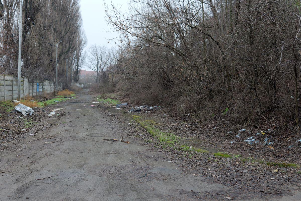 Stadionul din Brăila, printre ruine și vegetație: imagini dezarmante cu arena de 20.000 de locuri din România - februarie 2026
