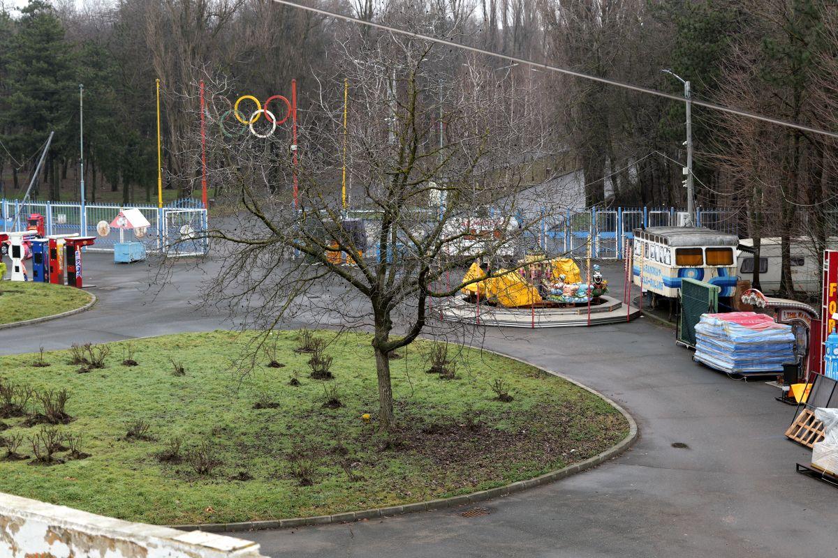 Stadionul din Brăila, printre ruine și vegetație: imagini dezarmante cu arena de 20.000 de locuri din România - februarie 2026