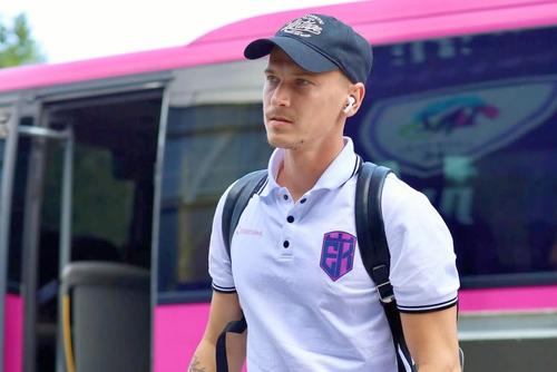 Denis Yanakov a semnat cu Unirea Slobozia // FOTO: Instagram @den_yanakov17