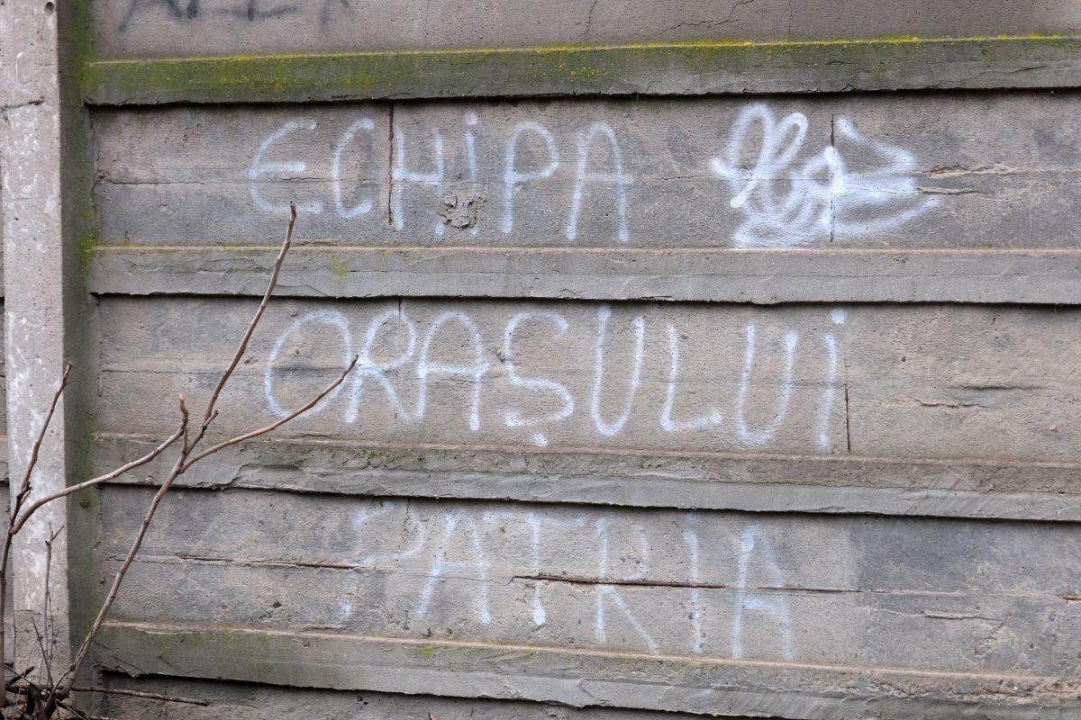 Stadionul din Brăila, printre ruine și vegetație: imagini dezarmante cu arena de 20.000 de locuri din România - februarie 2026
