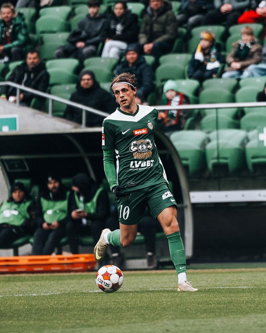 Timotej Jambor revine la Rapid // FOTO: Instagram Clubul din Polonia a anunțat că va juca la Rapid din vară: „Nu mai este fotbalistul nostru”
