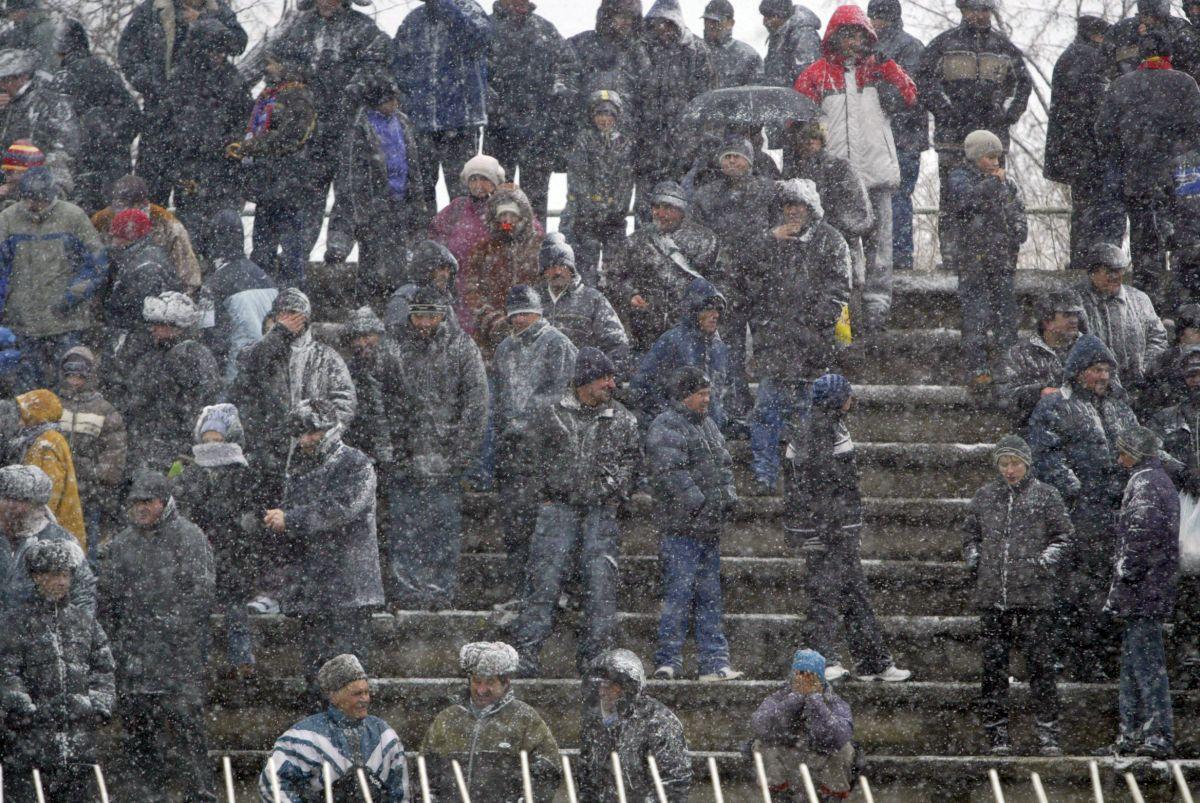 Când FCSB și Dinamo au jucat la Brăila: imagini din alte timpuri de pe „Municipalul” brăilean