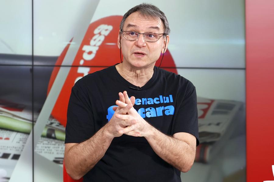Andrei Păunescu Ioanițoaia uluit în direct: „Tu te-ai însurat la 16 ani, iar la 32 erai deja bunic! La voi, în familie...”