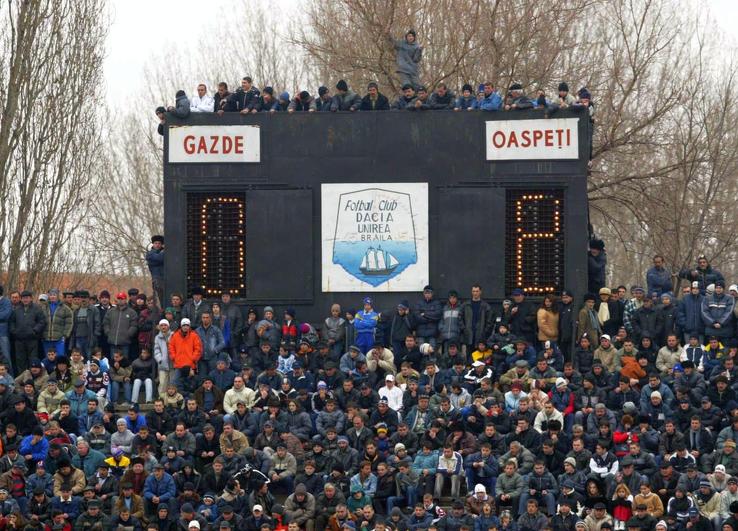 Dacia Unirea Brăila - Dinamo, „sfert” de Cupă jucat în decembrie 2004 / Sursă foto: Arhivă Gazeta Sporturilor