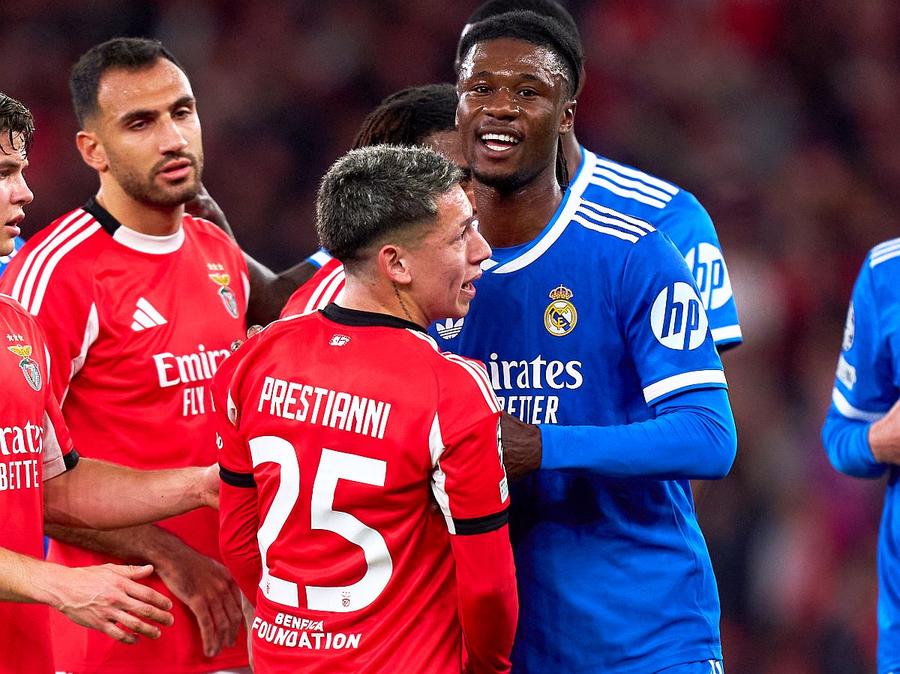 Gianluca Prestianni (Benfica) / Foto: Guliver/gettyimages Wesley Sneijder, asaltat cu amenințări cu moartea: „Am primit 4.000 de mesaje oribile, după ce am spus asta”