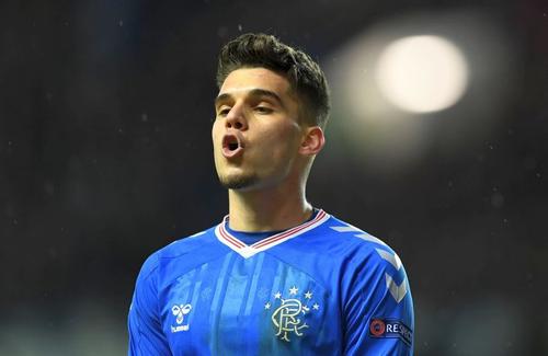 Scoțienii scriu că Rangers încearcă să-i forțeze mâna lui Rangers în cazul transferului lui Ianis Hagi.