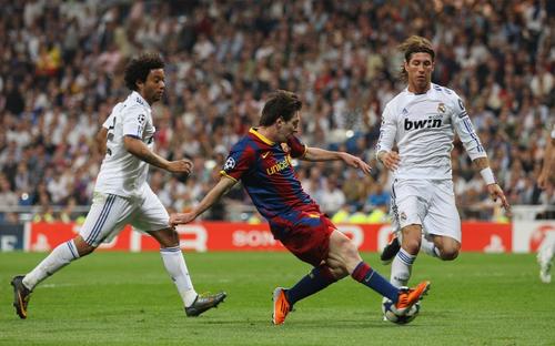 UEFA oferă fanilor fotbalului șansa de a viziona gratuit meciuri memorabile / Foto: Getty