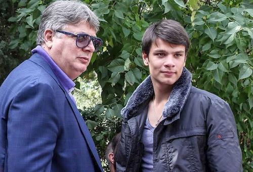 Mario Iorgulescu, alături de tatăl său, Gino Iorgulescu