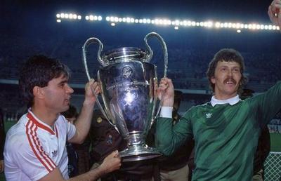 Cum au fost create marile echipe ale anilor '80? » Episodul 2: Steaua, viteziștii Europei - Performanțe uluitoare cu numai 13 fotbaliști de bază