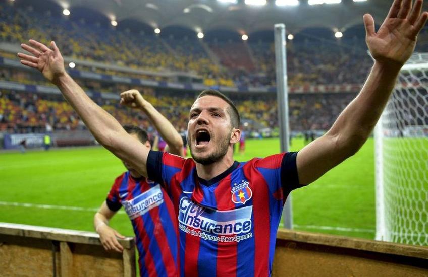 Alex Chipciu a sărbătorit titlul FCSB-ului din 2013 în cârje. FOTO: Arhivă Gazeta Sporturilor