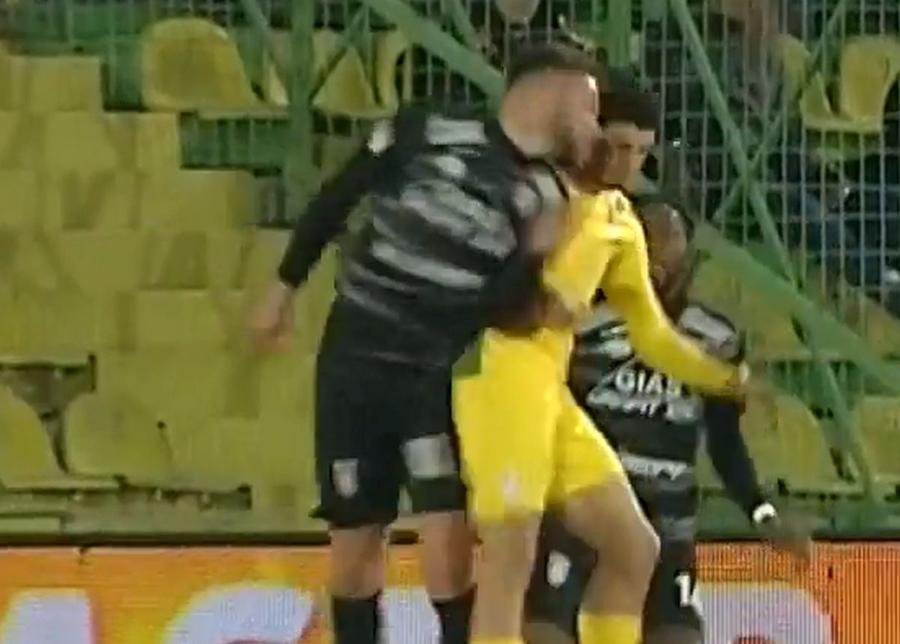 Chunchukov, jucătorul în negru Starea atacantului „desfigurat” după ultima etapă de Liga 1: „Arăta groaznic” » Pe teren la Chindia - Dinamo?!