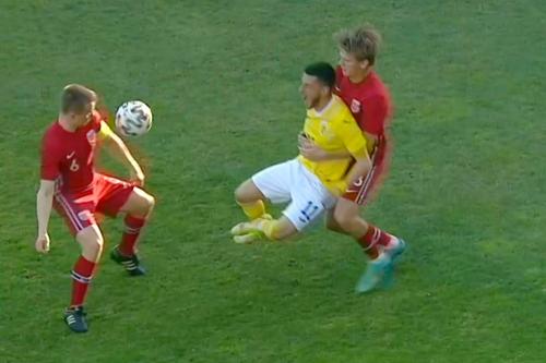 România U20 a pierdut cu Norvegia U20 la Ploiești, scor 1-2, sub ochii președintelui FRF Răzvan Burleanu, prezent în tribunele arenei „Ilie Oană”. E primul eșec suferit de „tricolorii” lui Bogdan Lobonț de la înființare.
