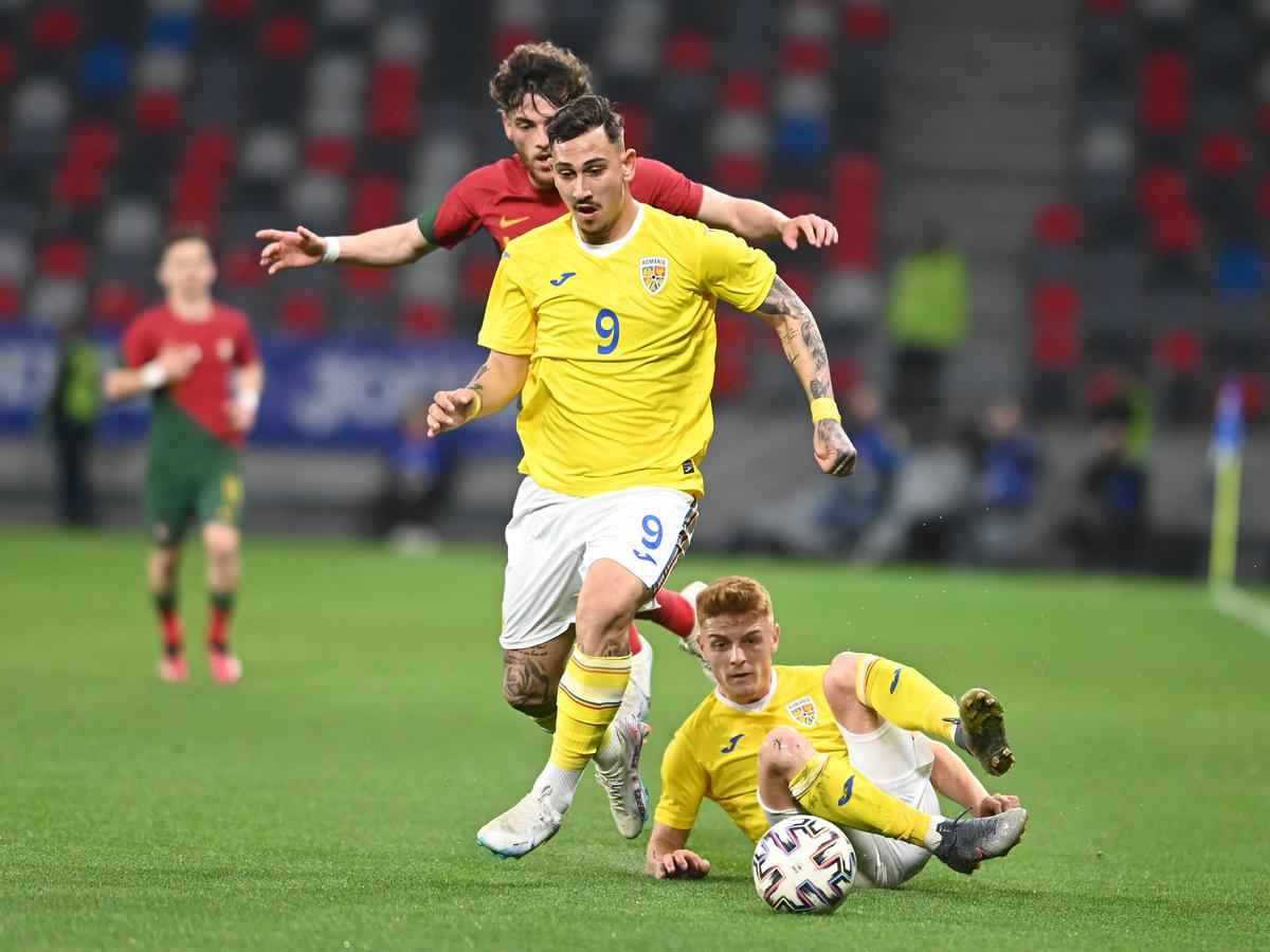 Copii veniți la stadion + poze din meciul România U21 - Portugalia U21