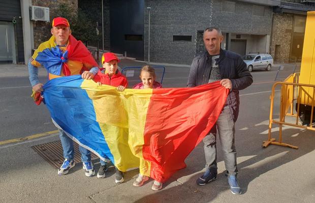 Primii fani români au ajuns în Andorra » De unde au venit și pe ce „tricolor” mizează: „Două goluri le are asigurate”