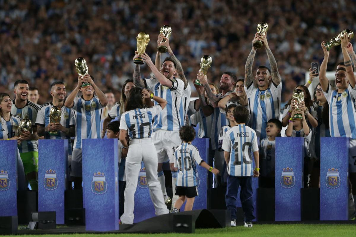 Delir în Argentina, cu 83.000 de oameni » Messi a reușit golul #800 din carieră!
