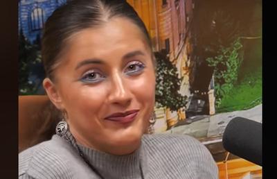 Andreea Prisăcariu a avut o criză de râs la întrebarea Geaninei Iacob: „Să te invit?”