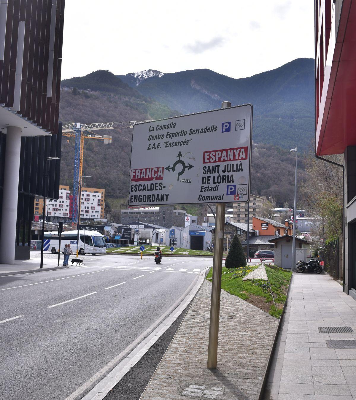 Banner-ul roșu, dezinteres local și pregătiri pentru invazia românilor înaintea meciului cu Andorra, din preliminariile EURO