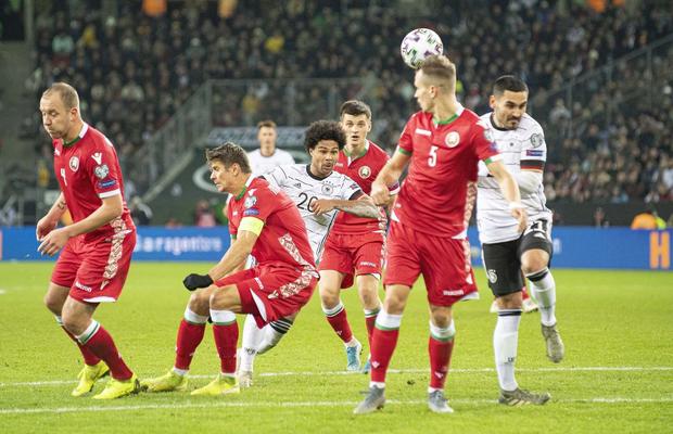 Adversara României riscă excluderea din preliminariile EURO! Când ar urma să ia decizia UEFA