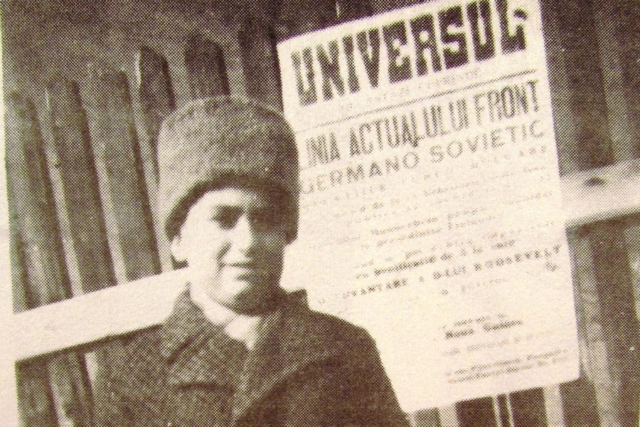 Radu Cosașu la vârsta de 10 ani A murit Radu Cosașu. Decanul presei sportive românești avea 92 de ani