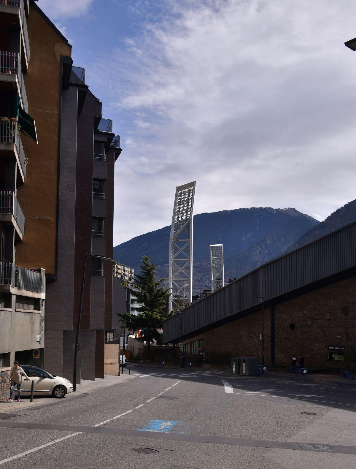 Banner-ul roșu, dezinteres local și pregătiri pentru invazia românilor înaintea meciului cu Andorra, din preliminariile EURO