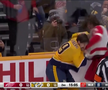 Filip Forsberg (Nashville Predators) și Moritz Seider (Detroit Red Wings) FOTO: captură video